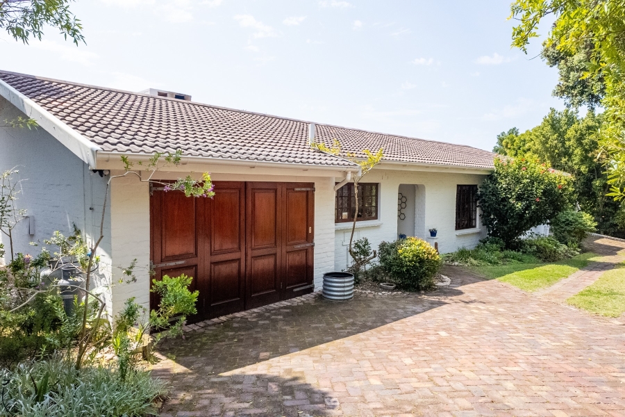 3 Bedroom Property for Sale in Lower Robberg Western Cape